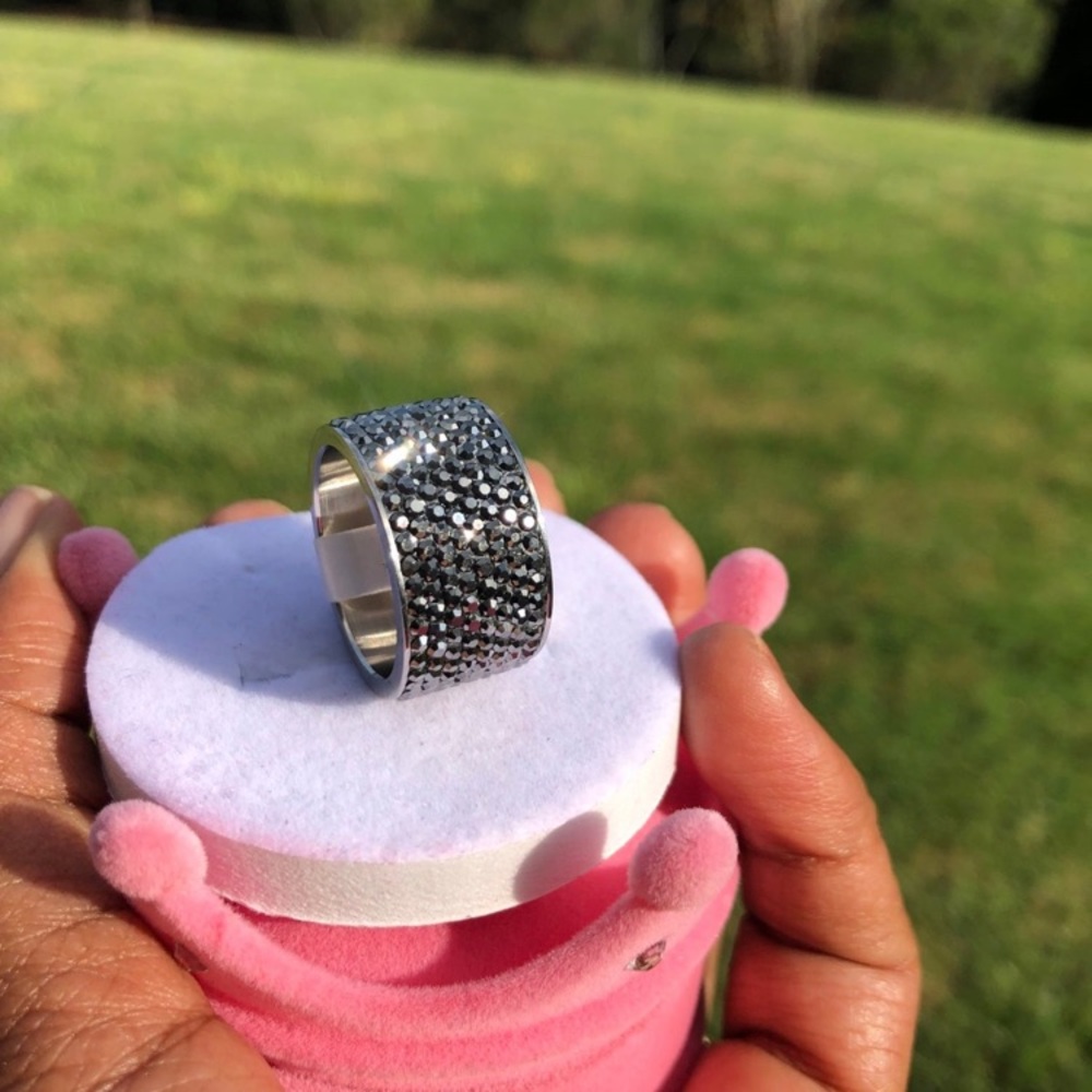 - Gorgeous Swarovski Elements Ring With Hematite … - image 8